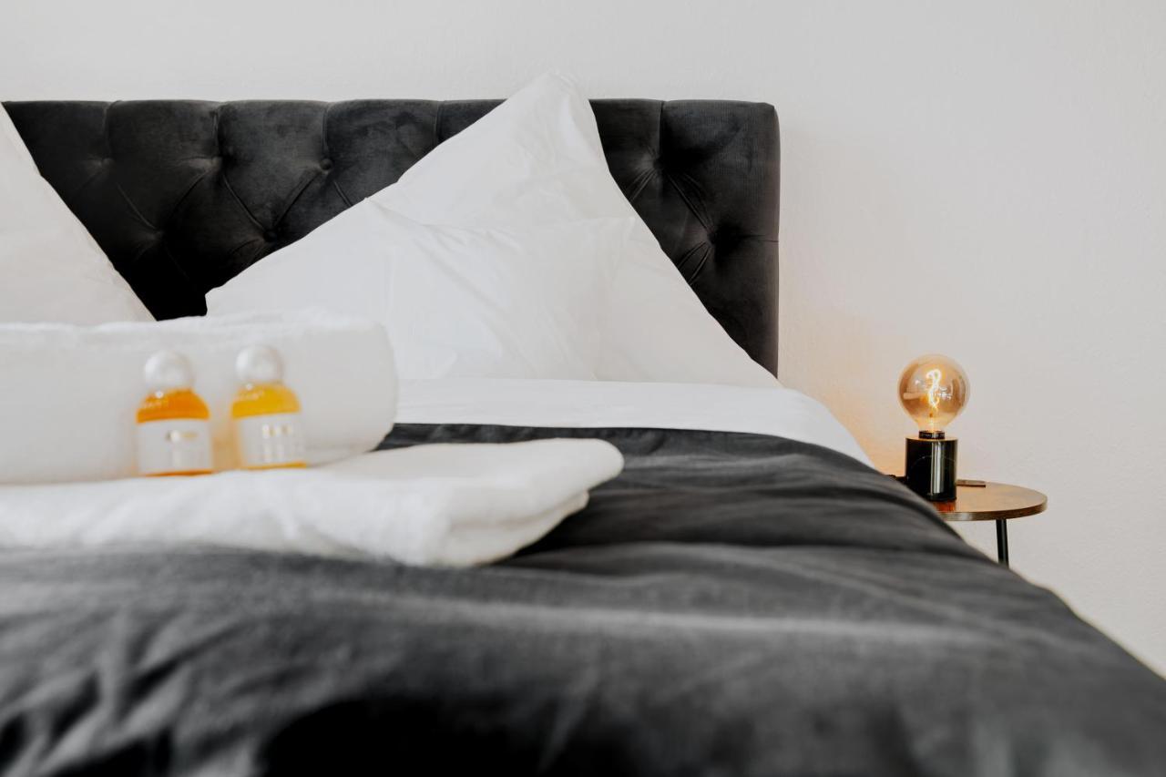 מגדבורג Blissplace 3 Zi Premium Apartment Nahe Getec Arena Mit Kingsize Betten Und Balkon מראה חיצוני תמונה